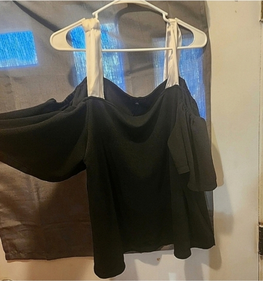 🍁🍂Eloquii size 18 open shoulder blouse. - Picture 3 of 4